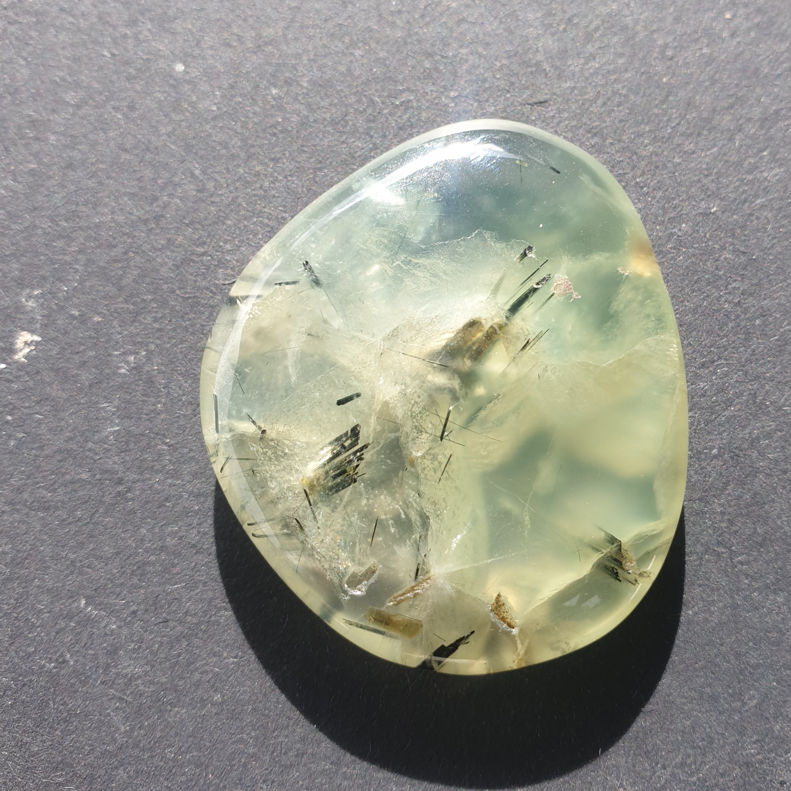 Prehnite - epidote rutiles - flatstone