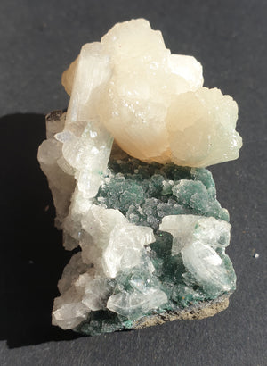 Zeolite specimen - 70g