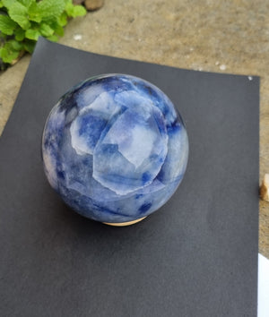 Sodalite - sphere ball from Pakistan- UV reactive