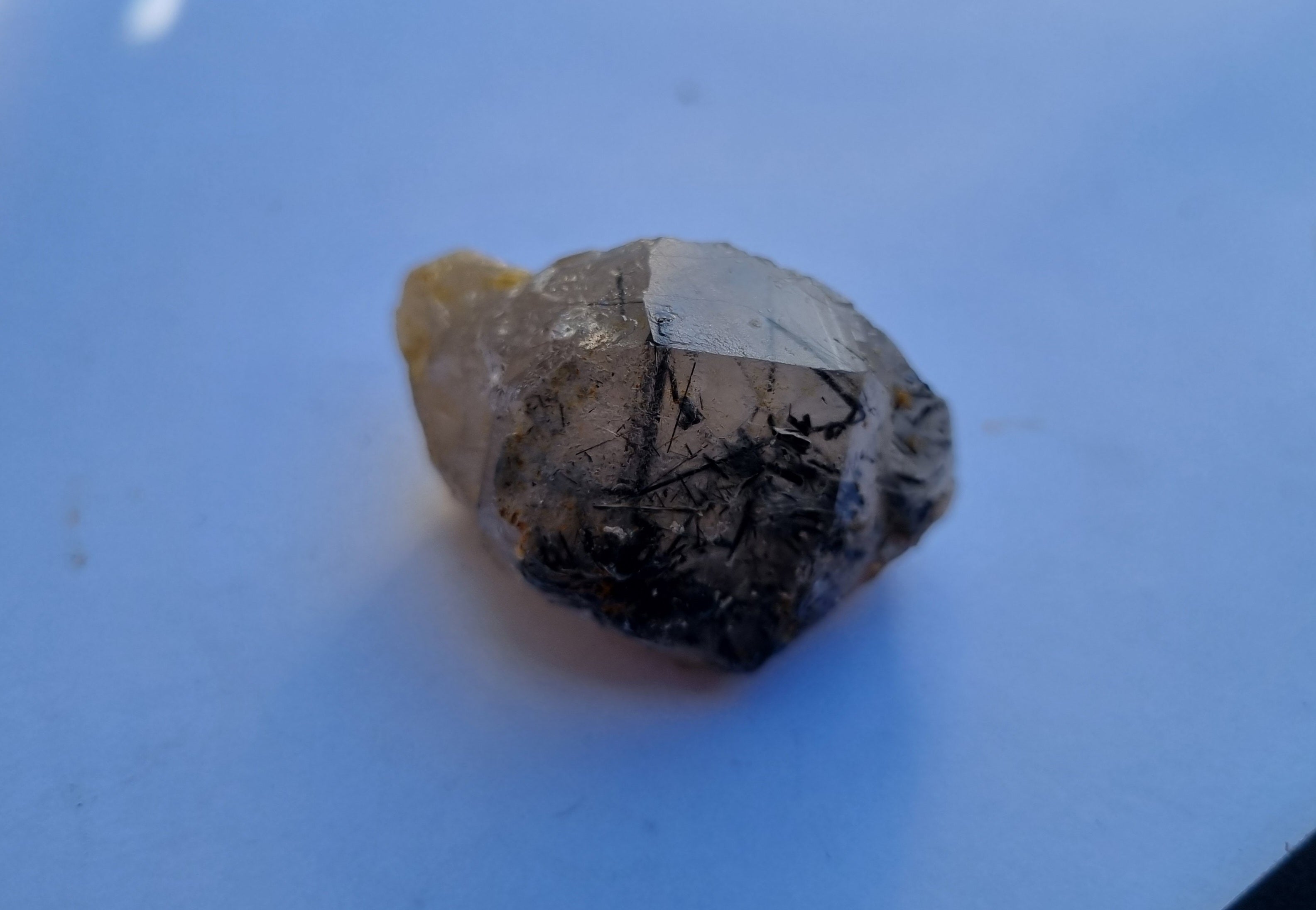 Tourmalinated rutile quartz with unknown mineral, - Pakistan