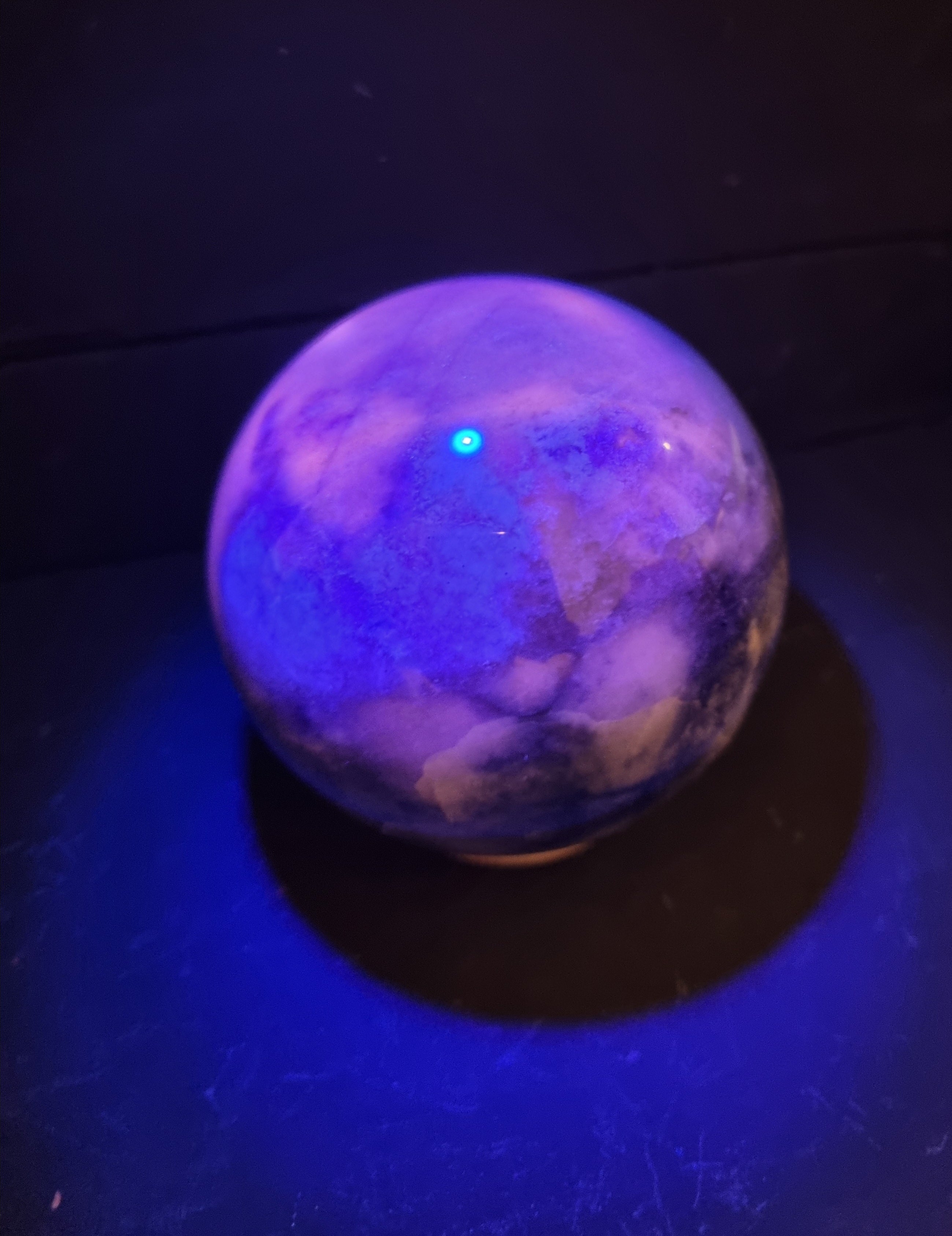 Sodalite - sphere ball from Pakistan- UV reactive