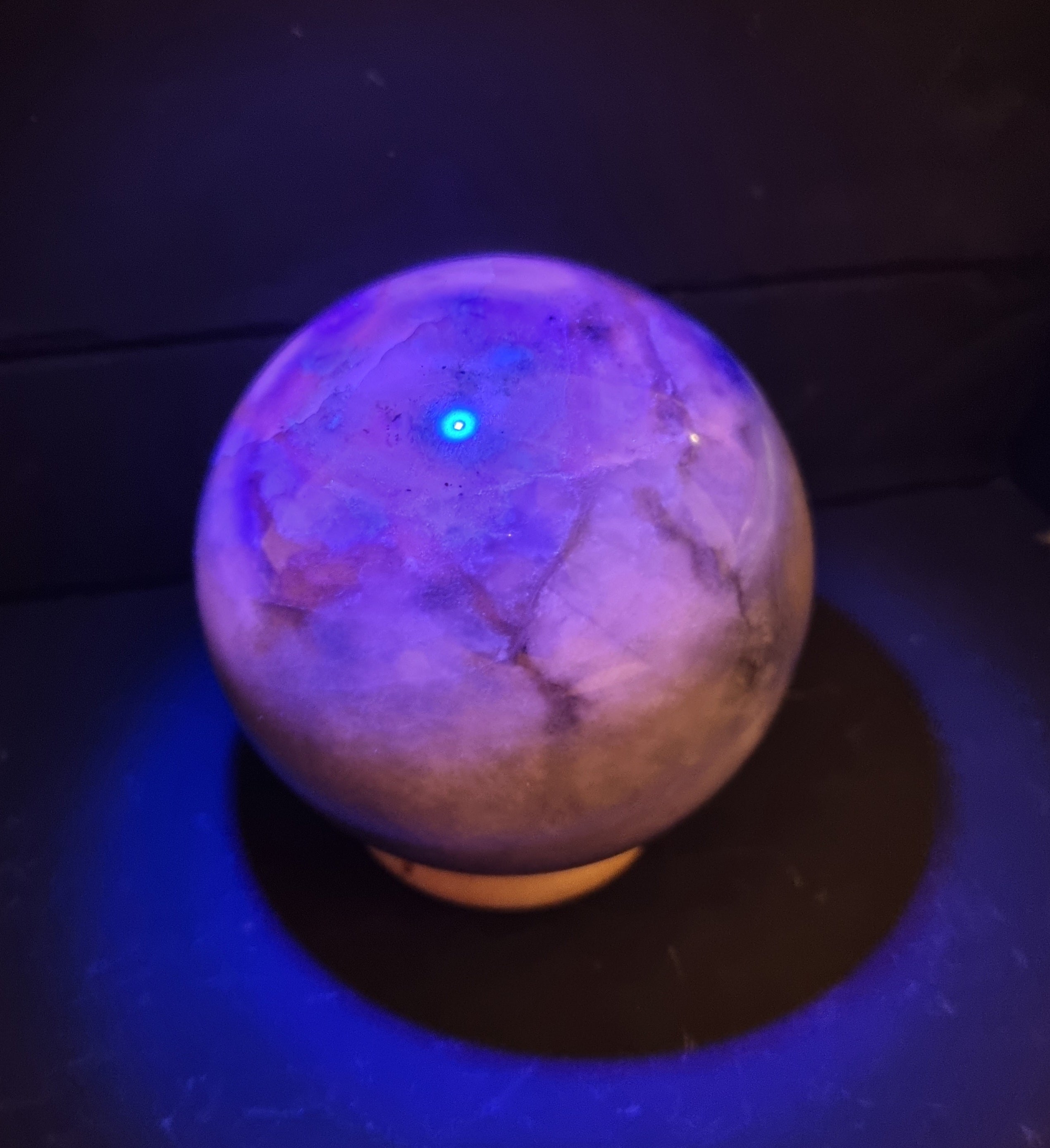 Sodalite - sphere ball from Pakistan- UV reactive