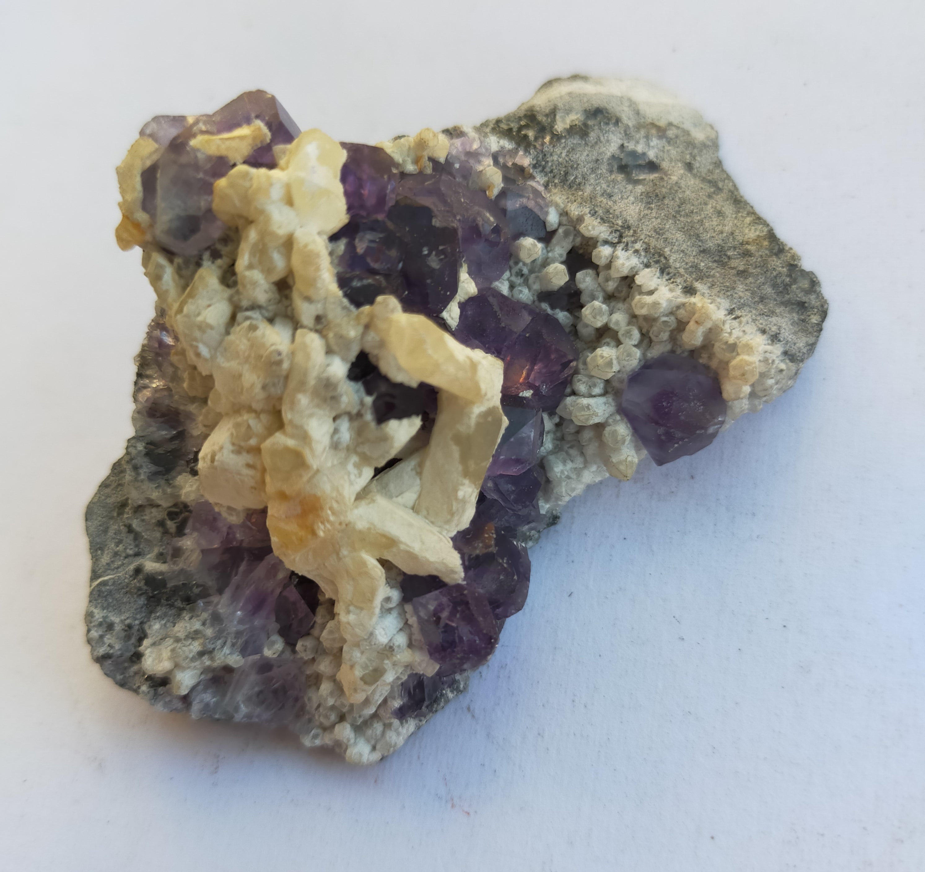 Fluorite + calcite cluster - 50g