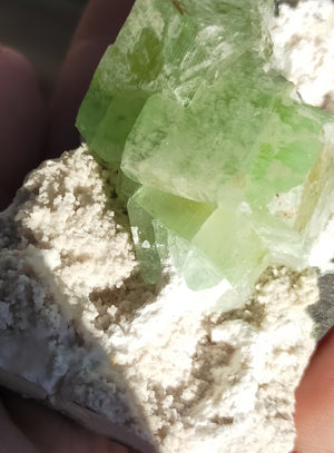 Green Apophyllite + mordonite - Zeolite specimen - 98g