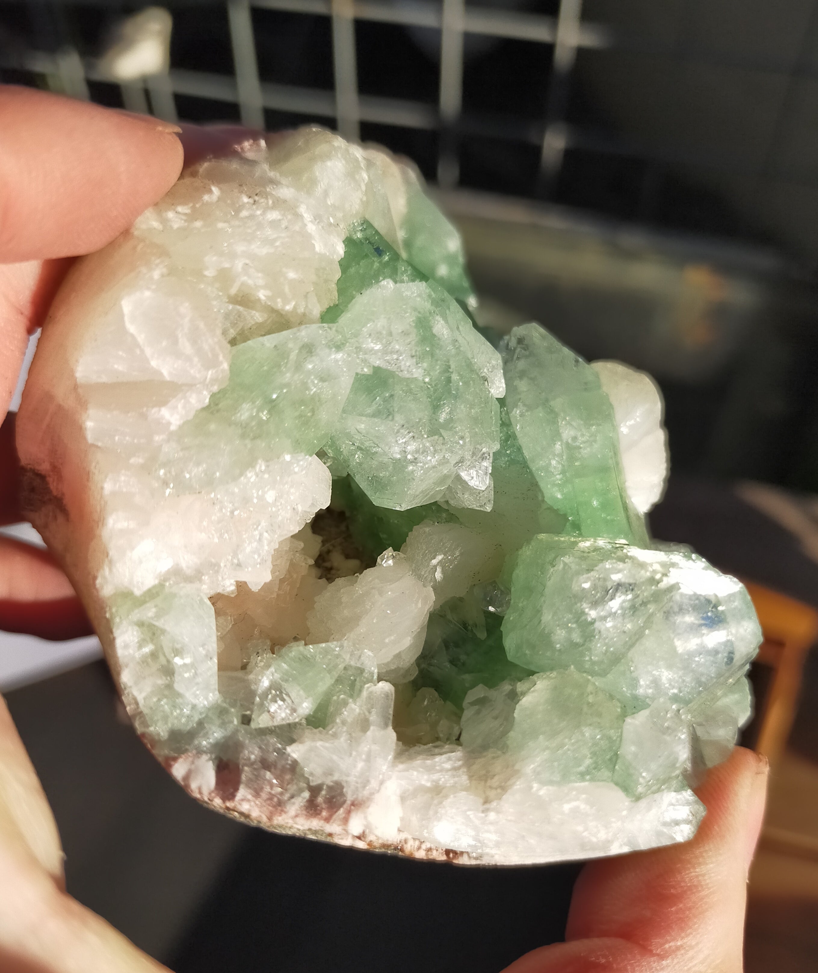 Fluorapophyllite - Zeolite specimen - 314g