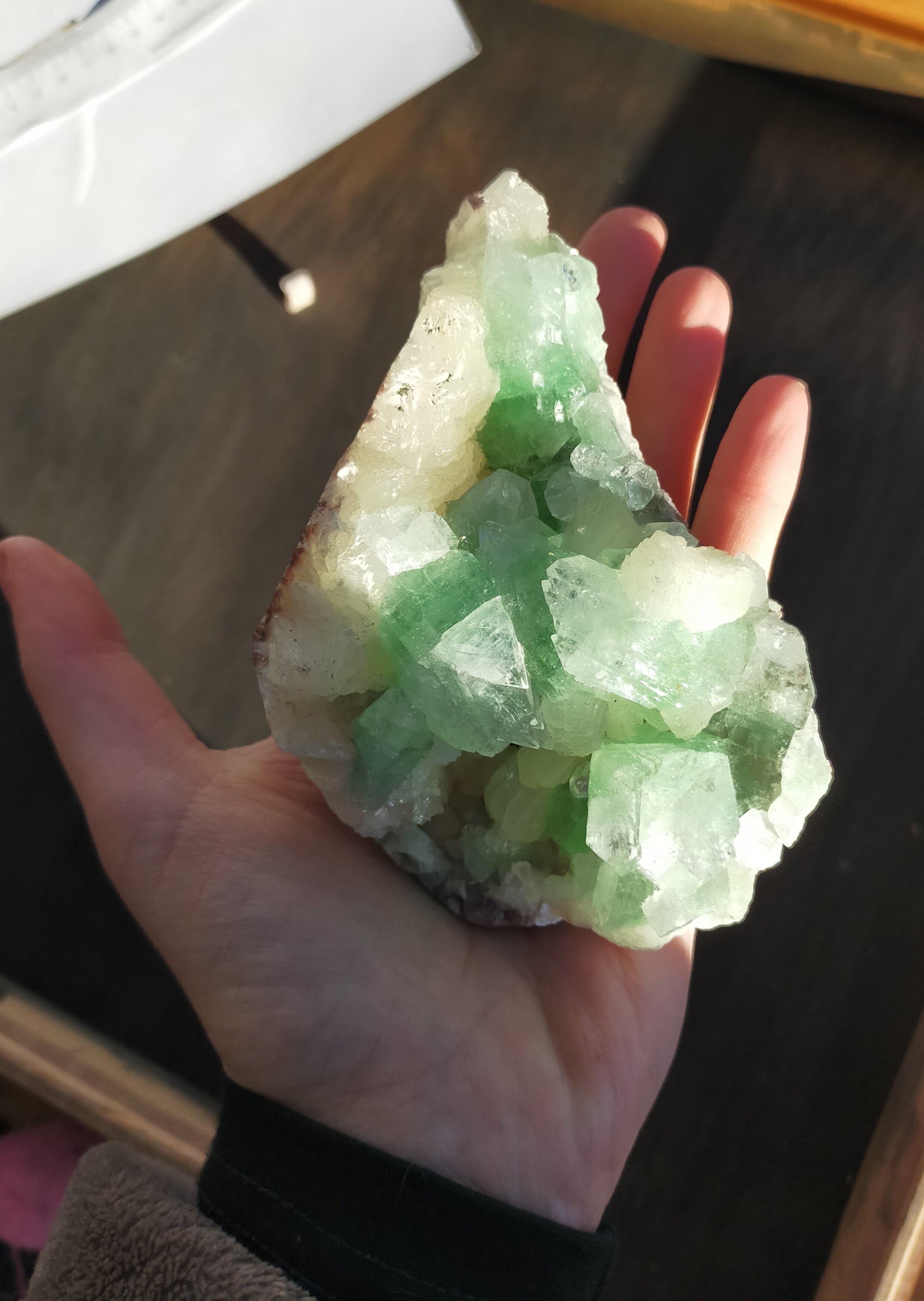 Fluorapophyllite - Zeolite specimen - 314g