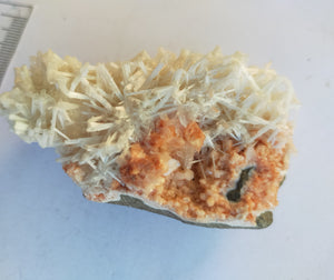 Scolecite, heulandite - Zeolite specimen -44g