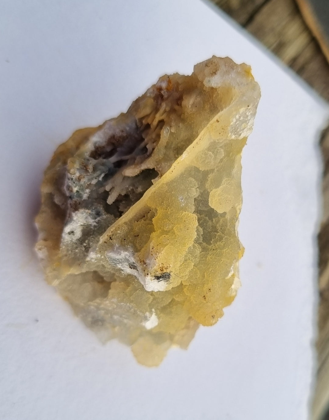 chalcedony quartz - Specimen - india