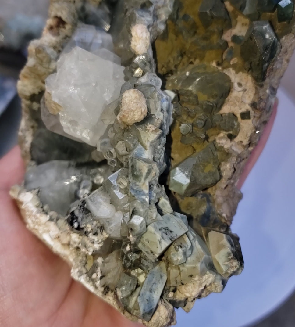 Marshy green Apophyllite