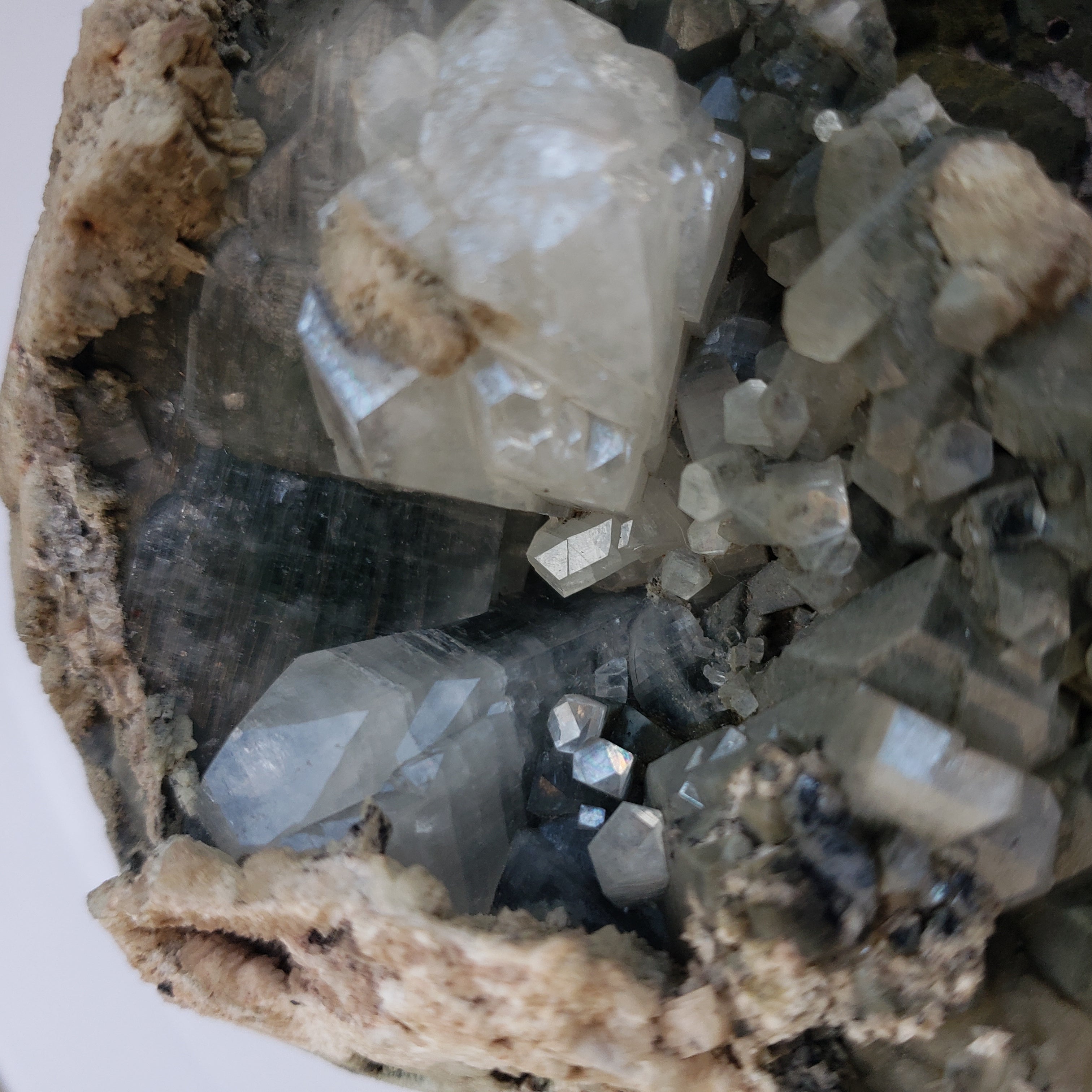 Marshy green Apophyllite