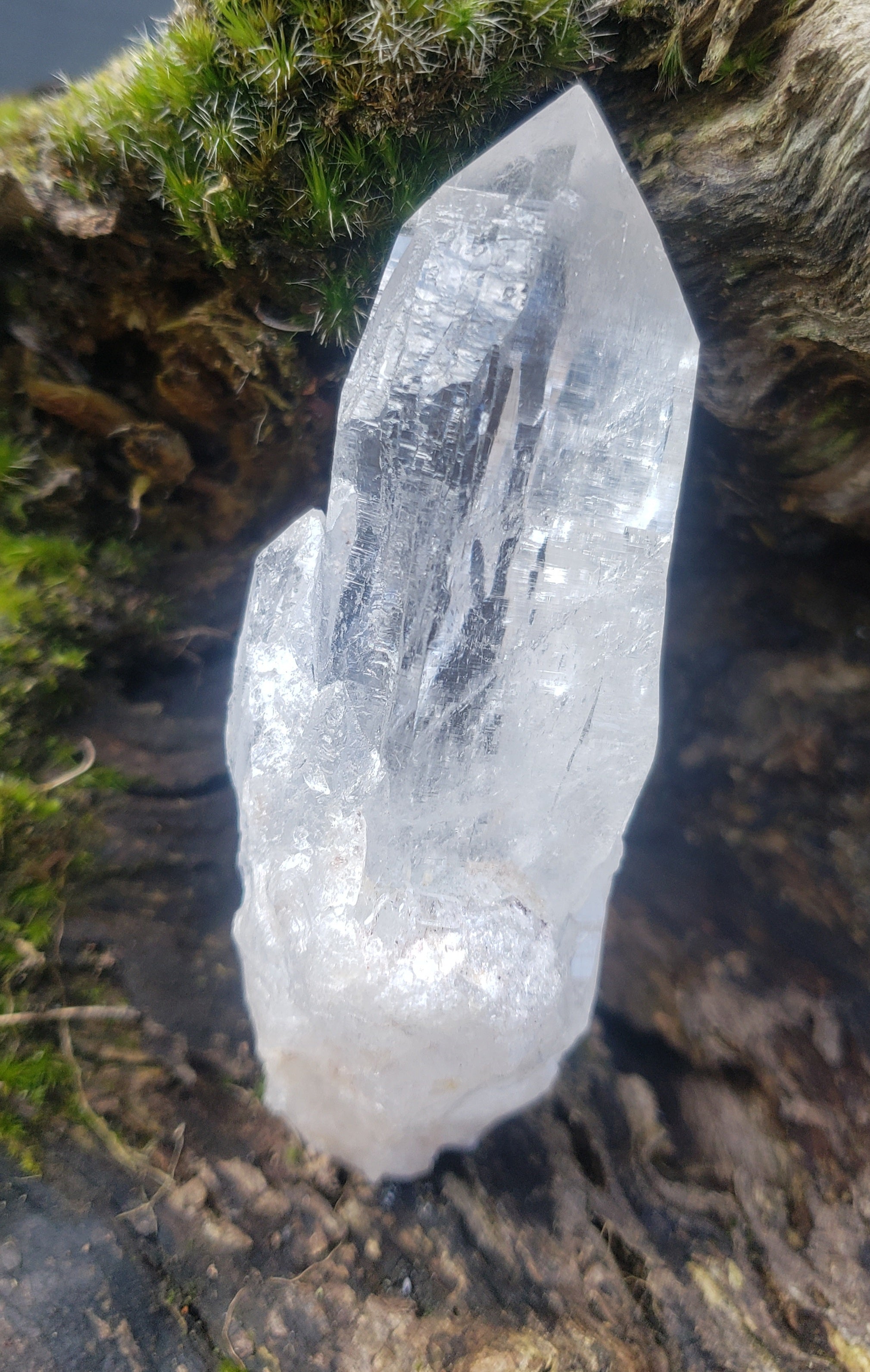 Himalayan ice quartz cathedral point - 52 grams