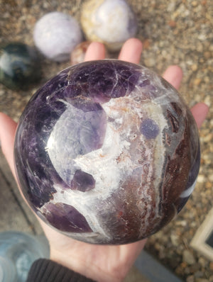 Chevron Amethyst- sphere - 1.7kg