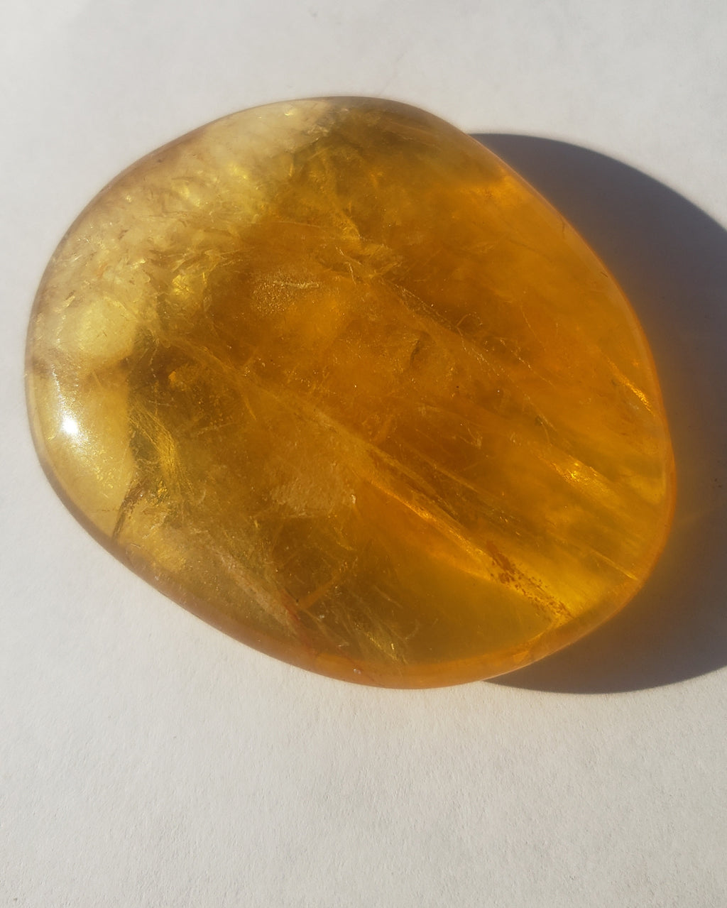 Fluorite - yellow - Flatstone - 32grams