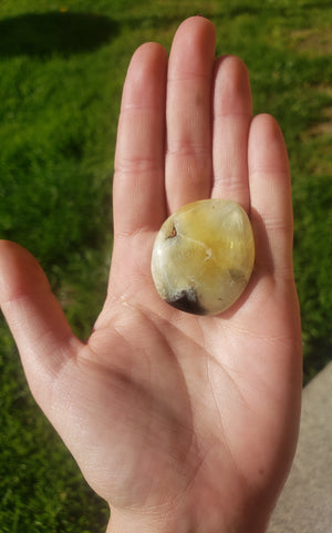 Prehnite- Australin - Flatstone - 32 grams