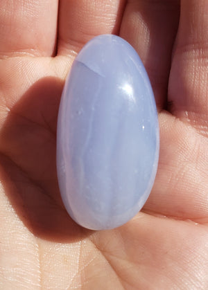 Blue chalcedony with drusy - tumbled - 28grams - Top quality