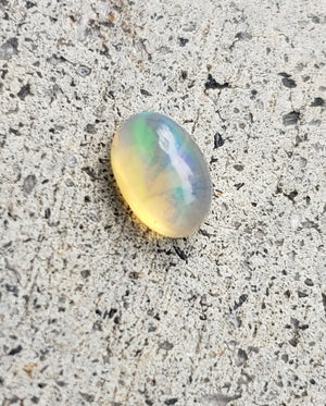 Opal - solid ethiopian opal - 0.3ct