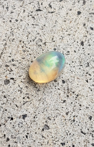 Opal - solid ethiopian opal - 0.3ct