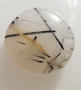 Tourmalinated quartz - Flatstone - 24 grams - ( black tourmaline rutiles in quartz)