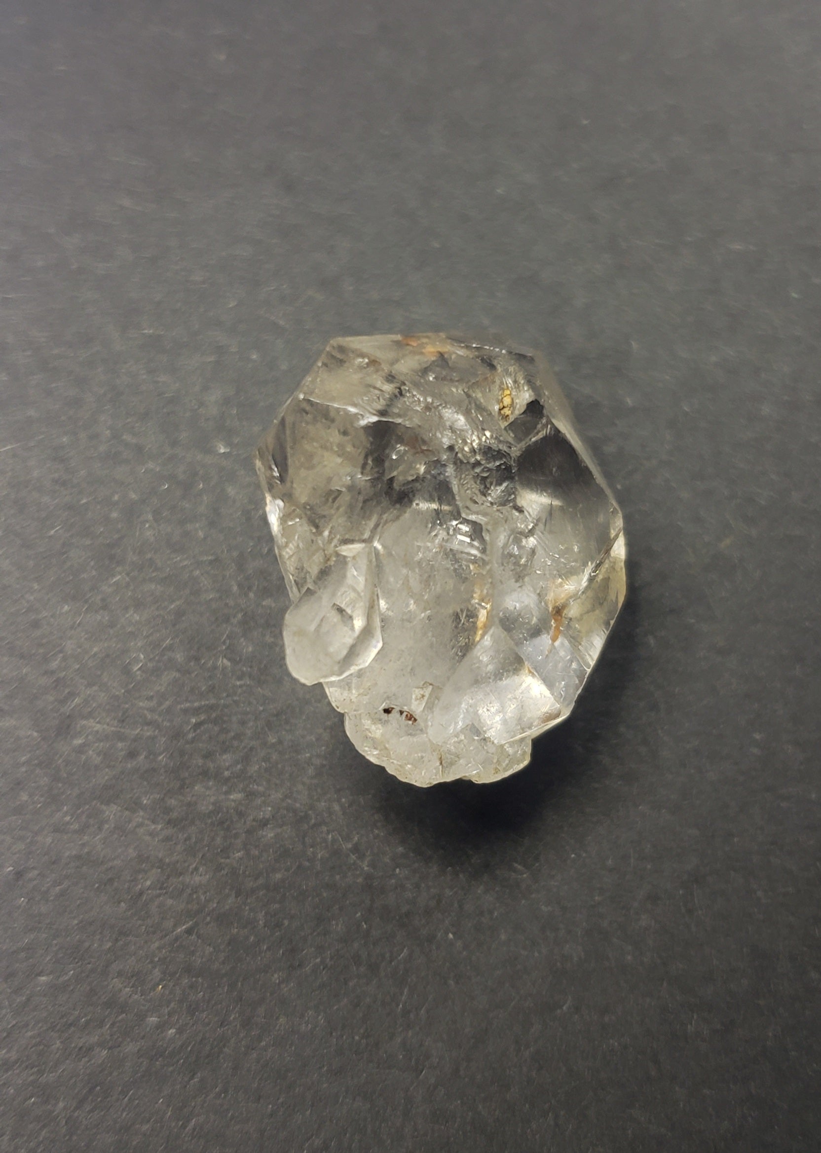 Double terminated quartz - Petroleum enhydro - 5g