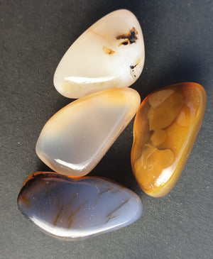 Agate - tumbles - 50g lots.