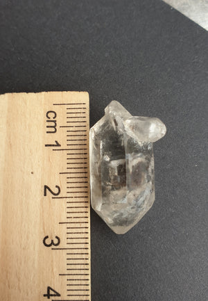 Tibetan Quartz point - Double Terminated point - 6g